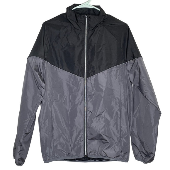 Reebok black and gray lightweight windbreaker NWT small - Picture 1 of 7